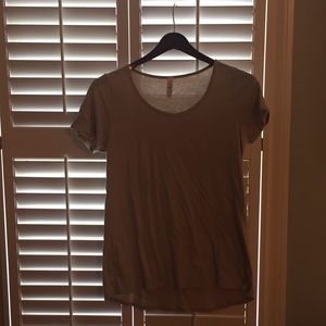 Lularoe taupe classic tee